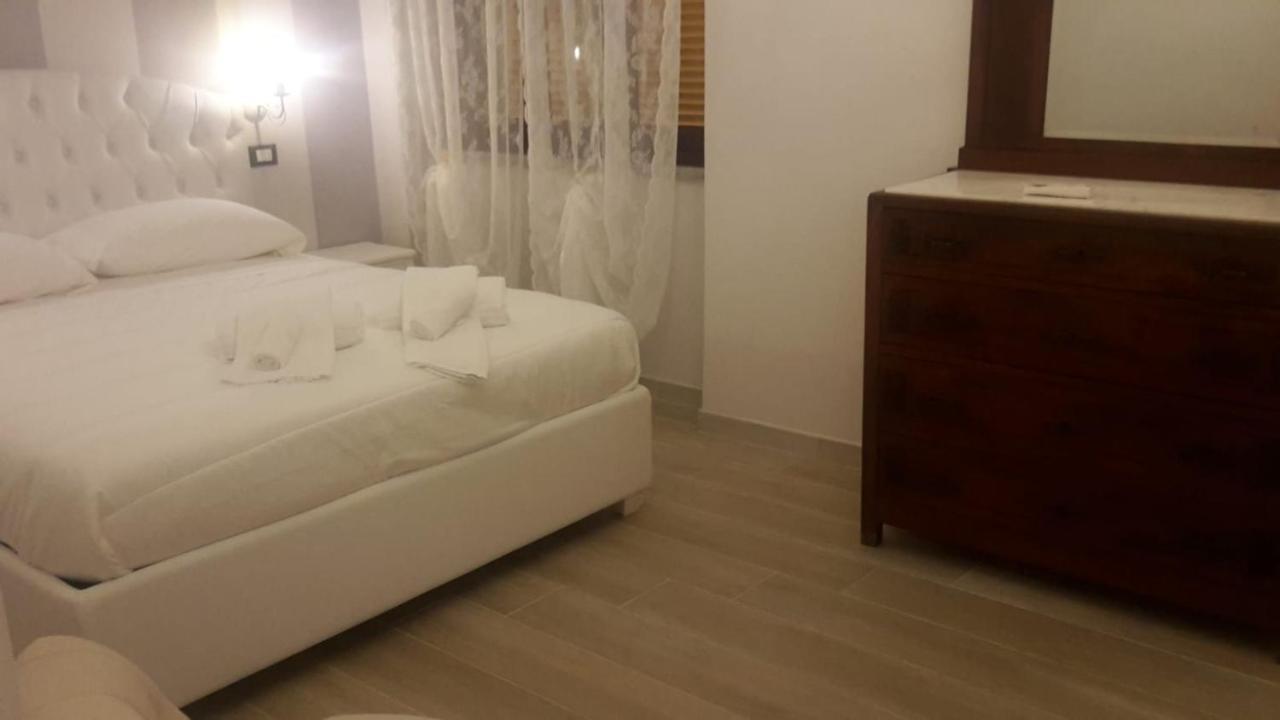 Brezza Marina Bed & Breakfast Marina Di Carrara Ngoại thất bức ảnh